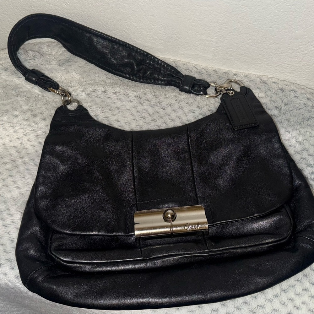 Coach Black Leather Shoulder Bag - Picture 4 of 12